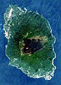 جزیرهٔ ایزو اوشیما (大島). برای بهتر دیدن عکس بر روی آن کلیک کنید.