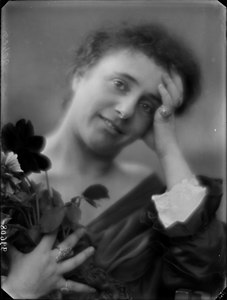 Margherita Sarfatti. Fotografia de Mario Nunes Vais, 1932