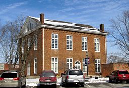 Overton County Courthouse i Livingston.