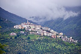 Vista lato nord-ovest di Monteroduni.jpg