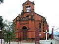 Iglesia de ladrillos en Goicoechea