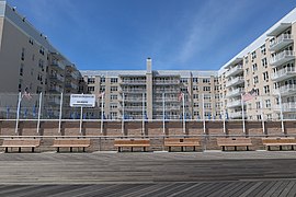 Building on Long Beach boardwalk