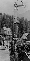 Palo totemico tlingit a Ketchikan (Alaska), 1901 circa