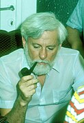 Uri Avnery (FL45749190).jpg