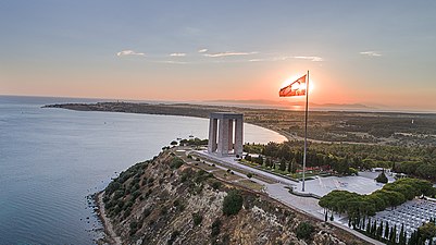 El memorial a ANZAC Cove, commemorant la pèrdua dels soldats otomans i ANZAC a la península de Gal·lípoli