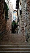 Escales del carrer església de Cardona.jpg