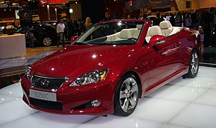 Lexus IS 250C 002.jpg