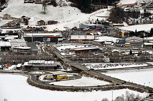 Kaltenbach mit der Talstation der Bergbahn Hochzillertal