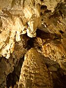 Сталагмит во пештерата Врело