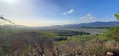 Paisaje del Suroeste de la Provincia Peravia donde predomina el Bosque Seco