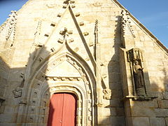 Plogoff : détail de la façade de l'église paroissiale Saint-Collodan