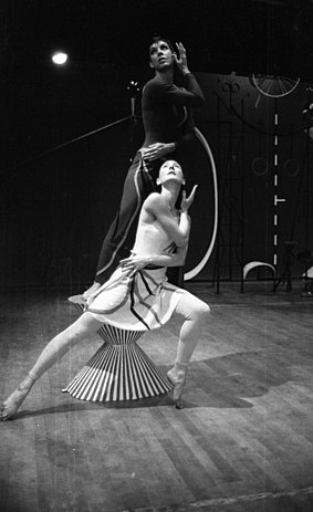 Espectáculo del grupo de baile Batsheva, 1969. Colección Dan Hadani, Biblioteca Nacional de Israel.