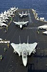 空母「エンタープライズ」艦上のF-14（2001年）