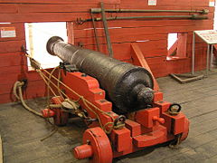 Reconstitution d'un canon de 12 livres de l’Hermione.