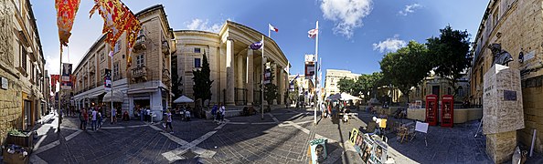 Malta - Valletta - Republic Street - At Courts of Justice Building & Pius V Memorial - 360° Panorama 02.jpg