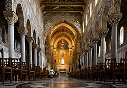 Interiér katedrály v Monreale