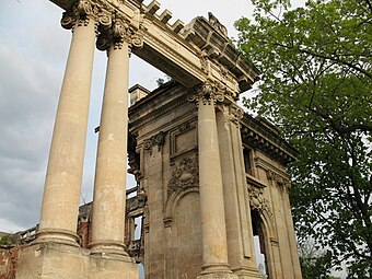 Beaux Arts Ionic columns and pilasters of the Cantacuzino Palace, Florești, رومانيا, by Ion D. Berindey, 1910-1916