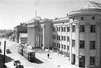 1938