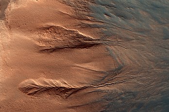 Surface de la planète Mars photographiée par Mars Reconnaissance Orbiter, à proximité du cratère Galle (quadrangle d'Argyre). (définition réelle 4 500 × 3 000)