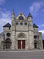 A igreja Saint-Pierre-Saint-Paul, fachada oeste, rue du Général Leclerc.