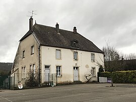 The town hall in Amange