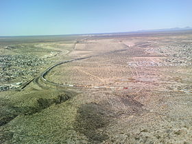 O início da fronteira no estado do Novo México - a oeste de El Paso, Texas