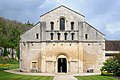 16 Abbaye Fontenay eglise facade uploaded by Myrabella, nominated by Myrabella