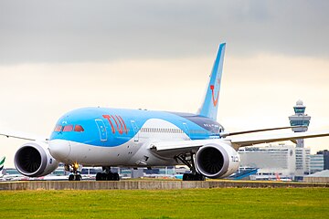 Jeden z samolotów Boeing 787-8 Dreamliner – TUIfly