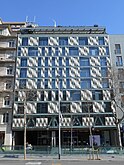 Edificio de la Banca Catalana, 1965-1968 (Barcelona)[90]​