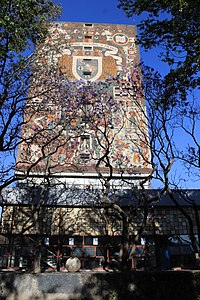 Biblioteca Central muro poniente