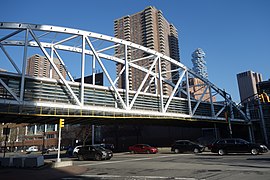 Chambers St West St td (2019-02-05) 02 - Tribeca Bridge.jpg