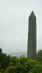 Turn irlandez, clopotniță, Glendalough, Irlanda