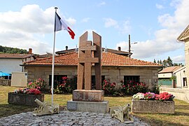 The war memorial in Salmagne