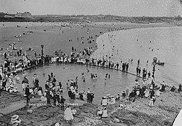 The Bathing Pool, Barry (4641727).jpg