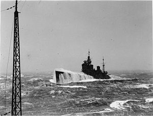 Британський лінійний корабель «Дюк оф Йорк», що був флагманом далекого ескорту конвоїв JW 55A і JW 55B