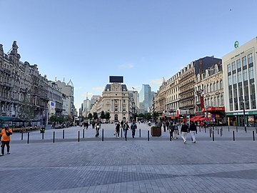 Place de Brouckère/De Brouckèreplein.