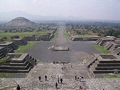 La calzada de los Muertos de Teotihuacan (estado de México)