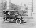 Image 14Model-T Ford car parked near the Geelong Art Gallery at its launch in Australia in 1915 (from History of the automobile)