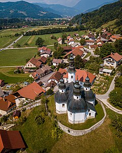 Zračni posnetek cerkve sv. Jakoba v Okonini Avtor: Gilad Topaz