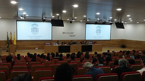 Español: Claustos de la UCA en el salón de actos de la Escuela Superior de Ingeniería