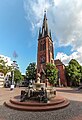 St. Sixtuskirken og fontenen på torget