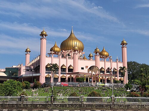 Kuching Town Mosque Photographer: Wee Hong