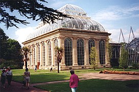 Palmhouse en el Real jardín botánico de Edimburgo (1858)