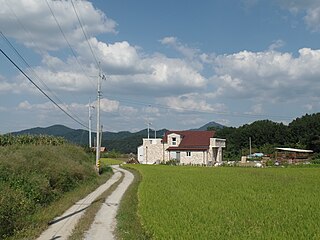 Wanju housing development near Gui Lake, September 2014