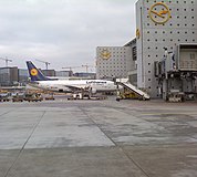 D-ABIR eine Maschine von Lufthansa am Flughafen Frankfurt am Main 737