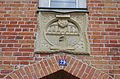 Wappenrelief des Stadtwappens am Rathaus