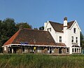 Kropswolde railway station