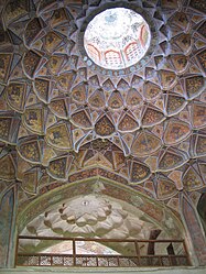 Okulua kupula batean (1699, Isfahan, Iran)