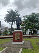 Statue of Jose Maria Peñaranda.jpg