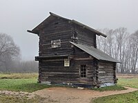 Historická stodola ve skanzenu Velký Novgorod (Rusko)